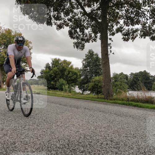 30.08.2026 - Elbe Triathlon Hamburg Michael Burmester http://msf.ph/oto/10046314 30.08.2026 09:31:11 Radfahren 375, 493, 509, 546, 553, 664, 725 meine-sportfotos.de