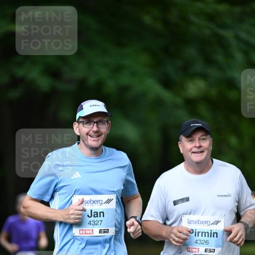 30.08.2026 - Blankeneser Heldenlauf Dr. Thomas Lammeyer http://msf.ph/oto/10046321 30.08.2026 11:24:14 Laufen 4327, 4326, 7 meine-sportfotos.de