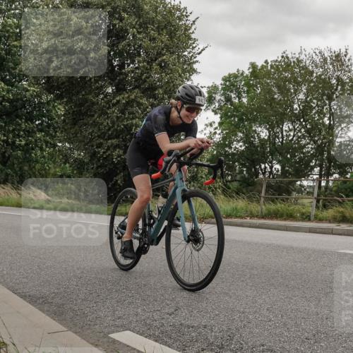 30.08.2026 - Elbe Triathlon Hamburg Michael Burmester http://msf.ph/oto/10046332 30.08.2026 15:34:57 Radfahren  meine-sportfotos.de