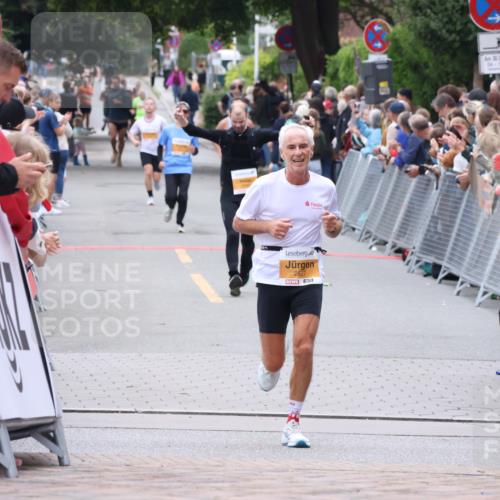 30.08.2026 - Blankeneser Heldenlauf Lena Gebhardt http://msf.ph/oto/10046336 30.08.2026 11:52:38 Ziel 2529, 2709 meine-sportfotos.de