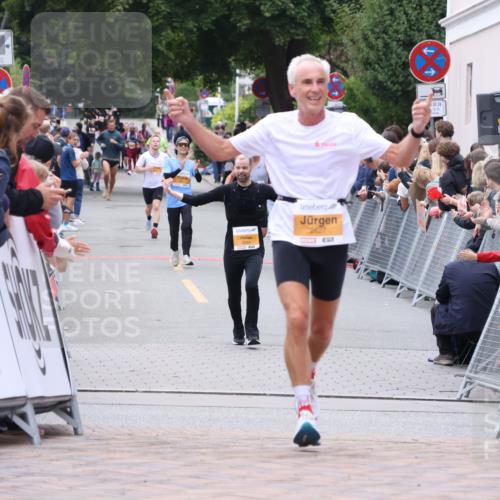 30.08.2026 - Blankeneser Heldenlauf Lena Gebhardt http://msf.ph/oto/10046358 30.08.2026 11:52:40 Ziel 2627, 2709 meine-sportfotos.de