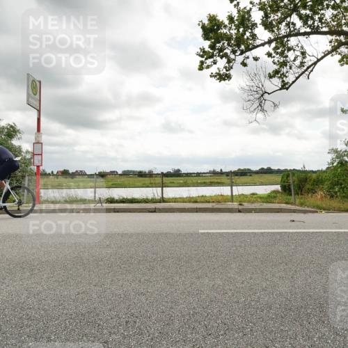 30.08.2026 - Elbe Triathlon Hamburg Michael Burmester http://msf.ph/oto/10046387 30.08.2026 14:47:40 Radfahren 129 meine-sportfotos.de