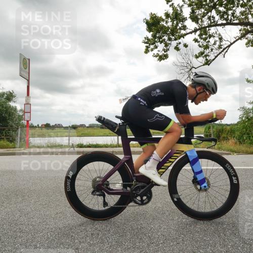 30.08.2026 - Elbe Triathlon Hamburg Michael Burmester http://msf.ph/oto/10046394 30.08.2026 14:47:45 Radfahren 129 meine-sportfotos.de