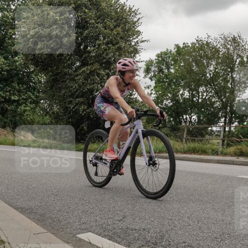 30.08.2026 - Elbe Triathlon Hamburg Michael Burmester http://msf.ph/oto/10046423 30.08.2026 15:35:55 Radfahren  meine-sportfotos.de
