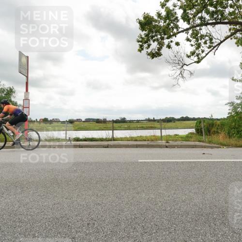 30.08.2026 - Elbe Triathlon Hamburg Michael Burmester http://msf.ph/oto/10046444 30.08.2026 14:48:30 Radfahren  meine-sportfotos.de