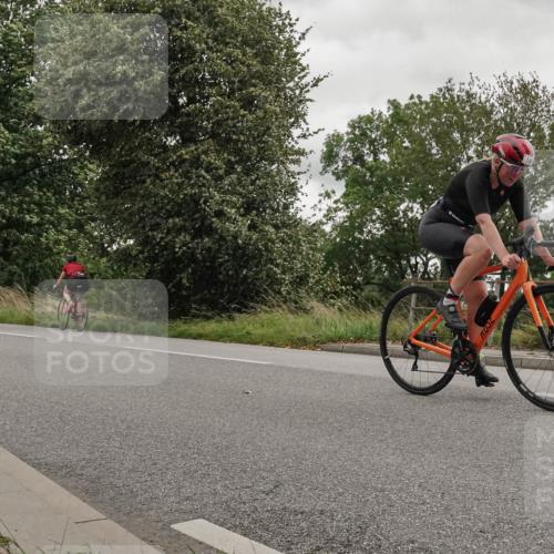 30.08.2026 - Elbe Triathlon Hamburg Michael Burmester http://msf.ph/oto/10046478 30.08.2026 15:36:48 Radfahren  meine-sportfotos.de