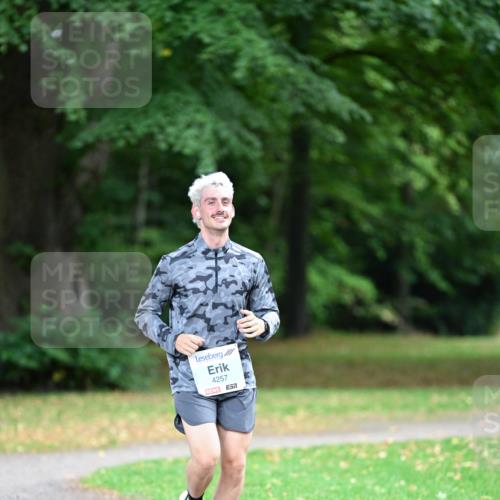30.08.2026 - Blankeneser Heldenlauf Dr. Thomas Lammeyer http://msf.ph/oto/10046536 30.08.2026 11:24:40 Laufen 4257, 7 meine-sportfotos.de