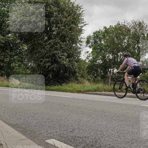 30.08.2026 - Elbe Triathlon Hamburg Michael Burmester http://msf.ph/oto/10046540 30.08.2026 15:37:35 Radfahren  meine-sportfotos.de