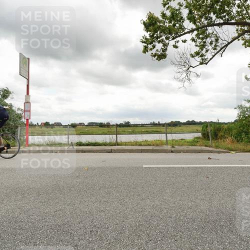 30.08.2026 - Elbe Triathlon Hamburg Michael Burmester http://msf.ph/oto/10046590 30.08.2026 14:50:10 Radfahren  meine-sportfotos.de