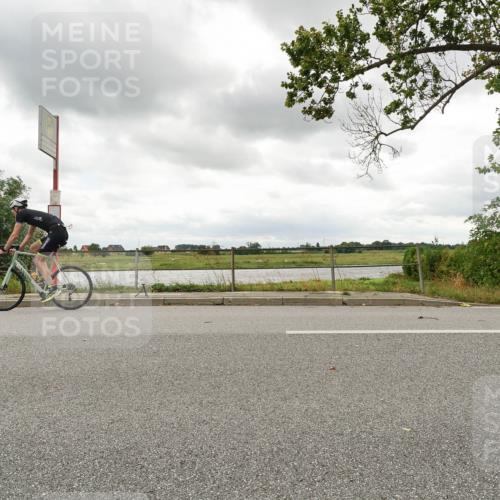 30.08.2026 - Elbe Triathlon Hamburg Michael Burmester http://msf.ph/oto/10046597 30.08.2026 14:50:20 Radfahren 162 meine-sportfotos.de