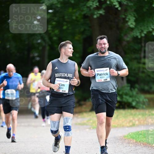 30.08.2026 - Blankeneser Heldenlauf Dr. Thomas Lammeyer http://msf.ph/oto/10046615 30.08.2026 11:24:52 Laufen 4292, 7, 4291, 7 meine-sportfotos.de