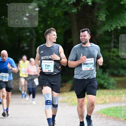 30.08.2026 - Blankeneser Heldenlauf Dr. Thomas Lammeyer http://msf.ph/oto/10046621 30.08.2026 11:24:52 Laufen 4292, 4291 meine-sportfotos.de