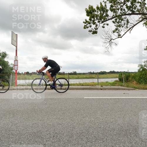 30.08.2026 - Elbe Triathlon Hamburg Michael Burmester http://msf.ph/oto/10046628 30.08.2026 14:50:30 Radfahren 162 meine-sportfotos.de