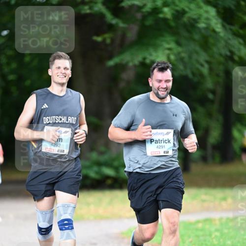 30.08.2026 - Blankeneser Heldenlauf Dr. Thomas Lammeyer http://msf.ph/oto/10046636 30.08.2026 11:24:53 Laufen 4292, 57, 4291 meine-sportfotos.de