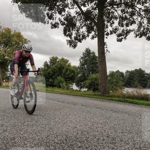 30.08.2026 - Elbe Triathlon Hamburg Michael Burmester http://msf.ph/oto/10046660 30.08.2026 09:32:24 Radfahren 305, 309 meine-sportfotos.de