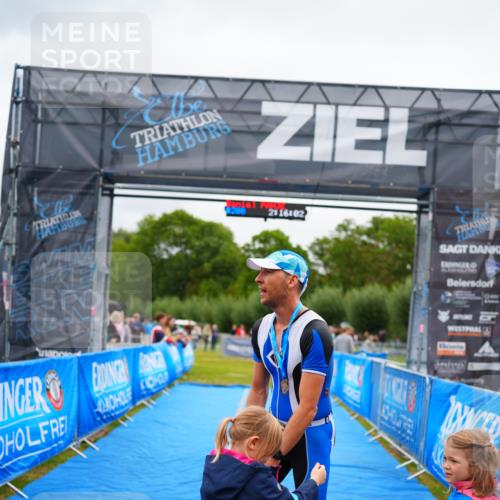 30.08.2026 - Elbe Triathlon Hamburg LAZAROV Photography http://msf.ph/oto/10046662 30.08.2026 10:26:06 Ziel  meine-sportfotos.de