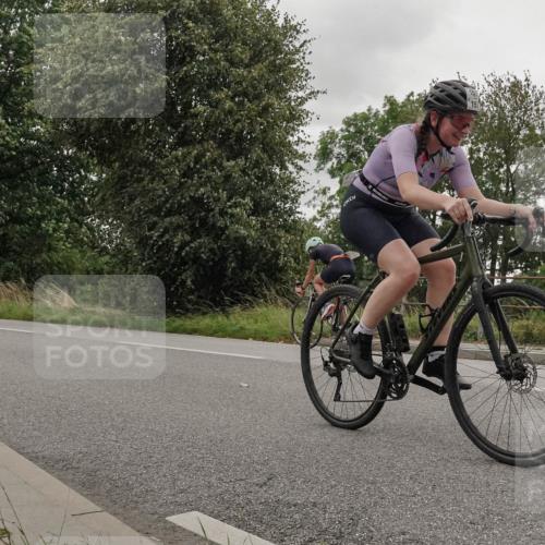 30.08.2026 - Elbe Triathlon Hamburg Michael Burmester http://msf.ph/oto/10046667 30.08.2026 15:39:04 Radfahren  meine-sportfotos.de
