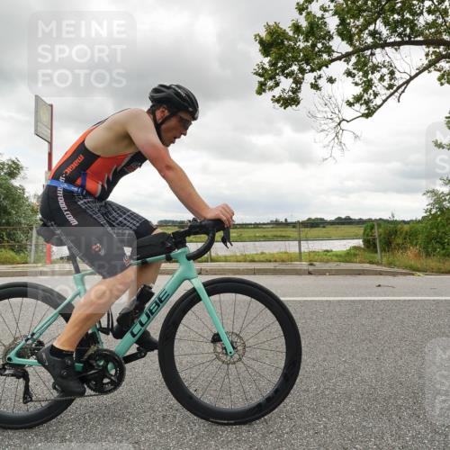 30.08.2026 - Elbe Triathlon Hamburg Michael Burmester http://msf.ph/oto/10046671 30.08.2026 14:51:04 Radfahren  meine-sportfotos.de