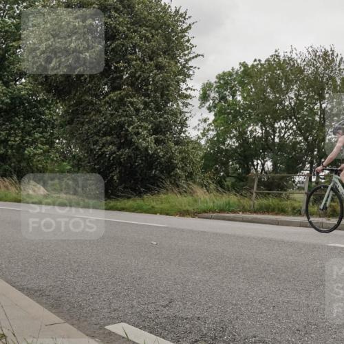 30.08.2026 - Elbe Triathlon Hamburg Michael Burmester http://msf.ph/oto/10046699 30.08.2026 15:39:20 Radfahren  meine-sportfotos.de