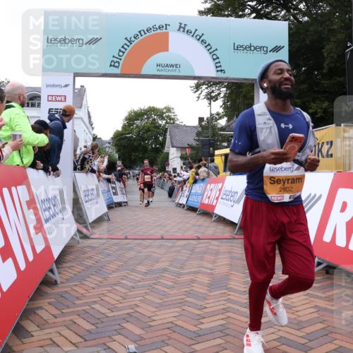 30.08.2026 - Blankeneser Heldenlauf Lena Gebhardt http://msf.ph/oto/10046770 30.08.2026 11:53:15 Ziel 2244, 2533, 2790, 2902 meine-sportfotos.de