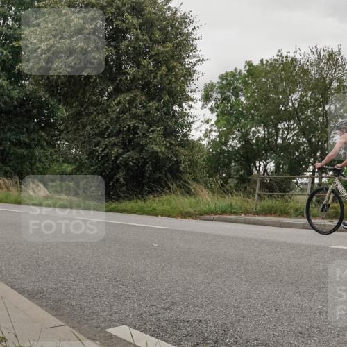 30.08.2026 - Elbe Triathlon Hamburg Michael Burmester http://msf.ph/oto/10046796 30.08.2026 15:40:06 Radfahren  meine-sportfotos.de