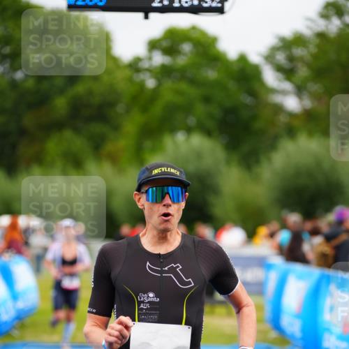 30.08.2026 - Elbe Triathlon Hamburg LAZAROV Photography http://msf.ph/oto/10046812 30.08.2026 10:26:32 Ziel 286, 368 meine-sportfotos.de