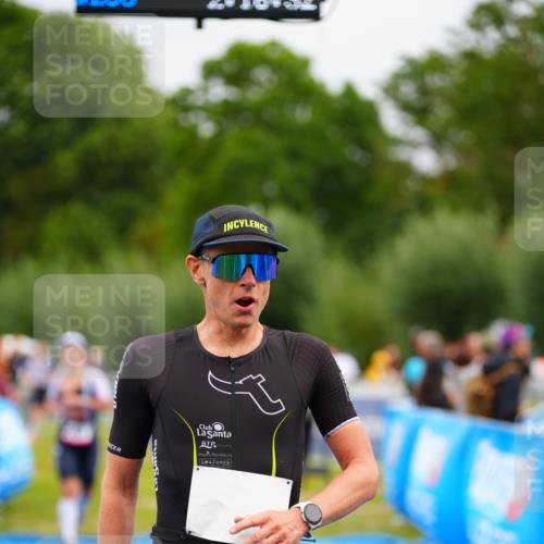 30.08.2026 - Elbe Triathlon Hamburg LAZAROV Photography http://msf.ph/oto/10046818 30.08.2026 10:26:33 Ziel 286, 368 meine-sportfotos.de