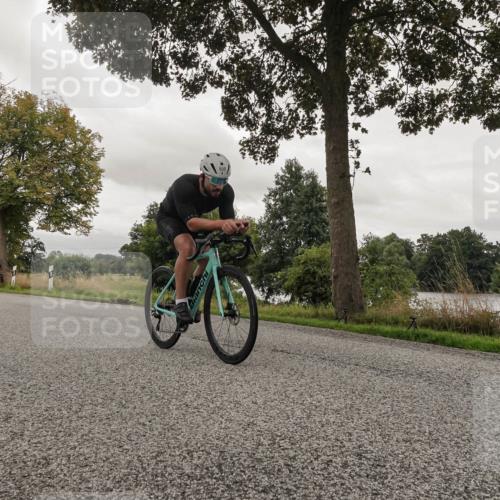30.08.2026 - Elbe Triathlon Hamburg Michael Burmester http://msf.ph/oto/10046821 30.08.2026 09:33:12 Radfahren 639 meine-sportfotos.de