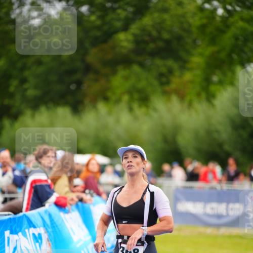 30.08.2026 - Elbe Triathlon Hamburg LAZAROV Photography http://msf.ph/oto/10046823 30.08.2026 10:26:34 Ziel 286, 368 meine-sportfotos.de