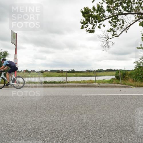 30.08.2026 - Elbe Triathlon Hamburg Michael Burmester http://msf.ph/oto/10046827 30.08.2026 14:52:22 Radfahren  meine-sportfotos.de