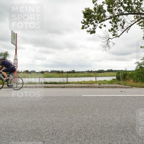 30.08.2026 - Elbe Triathlon Hamburg Michael Burmester http://msf.ph/oto/10046845 30.08.2026 14:52:24 Radfahren  meine-sportfotos.de