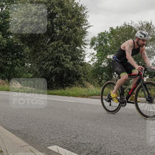 30.08.2026 - Elbe Triathlon Hamburg Michael Burmester http://msf.ph/oto/10046850 30.08.2026 15:40:48 Radfahren  meine-sportfotos.de