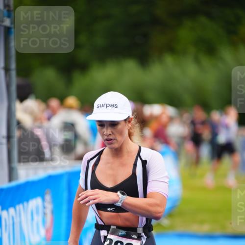 30.08.2026 - Elbe Triathlon Hamburg LAZAROV Photography http://msf.ph/oto/10046851 30.08.2026 10:26:36 Ziel 280, 368 meine-sportfotos.de