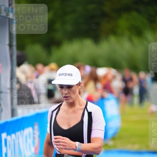 30.08.2026 - Elbe Triathlon Hamburg LAZAROV Photography http://msf.ph/oto/10046854 30.08.2026 10:26:36 Ziel 280, 368 meine-sportfotos.de