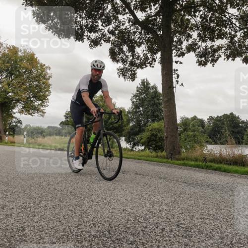 30.08.2026 - Elbe Triathlon Hamburg Michael Burmester http://msf.ph/oto/10046874 30.08.2026 09:33:27 Radfahren 266, 279, 490, 498, 520, 570, 715, 718 meine-sportfotos.de