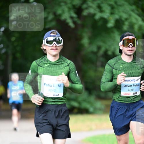 30.08.2026 - Blankeneser Heldenlauf Dr. Thomas Lammeyer http://msf.ph/oto/10046909 30.08.2026 11:25:08 Laufen 4242, 657, 4091 meine-sportfotos.de