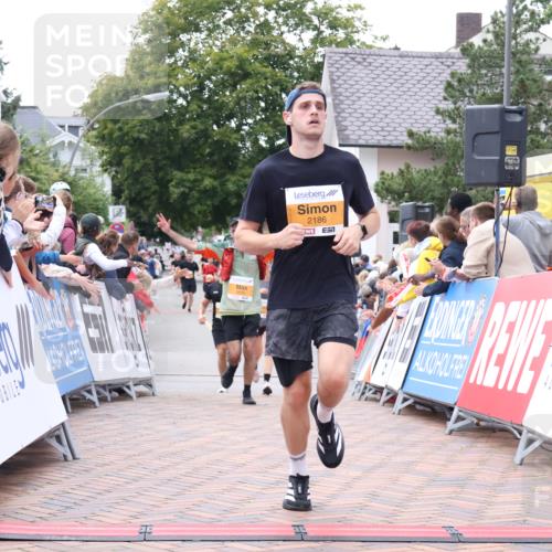 30.08.2026 - Blankeneser Heldenlauf Lena Gebhardt http://msf.ph/oto/10046913 30.08.2026 11:53:23 Ziel 2173, 2186, 2244, 2404, 2433, 2699 meine-sportfotos.de