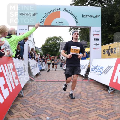 30.08.2026 - Blankeneser Heldenlauf Lena Gebhardt http://msf.ph/oto/10046942 30.08.2026 11:53:24 Ziel 2004, 2173, 2186, 2244, 2404, 2433, 2699 meine-sportfotos.de