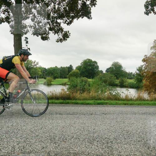 30.08.2026 - Elbe Triathlon Hamburg Michael Burmester http://msf.ph/oto/10046955 30.08.2026 09:26:56 Radfahren 229, 245, 310, 318, 328, 359, 503, 580, 595, 596, 626, 676 meine-sportfotos.de