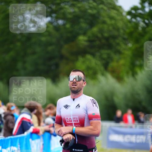 30.08.2026 - Elbe Triathlon Hamburg LAZAROV Photography http://msf.ph/oto/10046959 30.08.2026 10:27:57 Ziel 307 meine-sportfotos.de