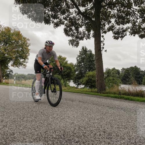 30.08.2026 - Elbe Triathlon Hamburg Michael Burmester http://msf.ph/oto/10046972 30.08.2026 09:33:46 Radfahren 297, 329, 483, 567 meine-sportfotos.de