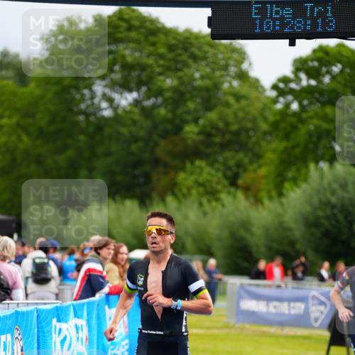 30.08.2026 - Elbe Triathlon Hamburg LAZAROV Photography http://msf.ph/oto/10047009 30.08.2026 10:28:15 Ziel 253, 318 meine-sportfotos.de