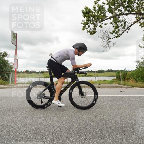 30.08.2026 - Elbe Triathlon Hamburg Michael Burmester http://msf.ph/oto/10047067 30.08.2026 14:54:03 Radfahren 169 meine-sportfotos.de