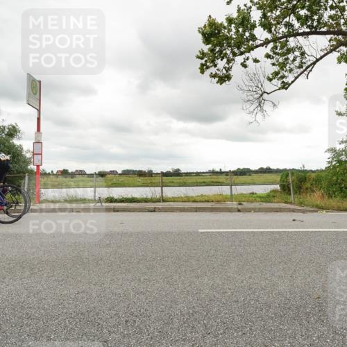 30.08.2026 - Elbe Triathlon Hamburg Michael Burmester http://msf.ph/oto/10047151 30.08.2026 14:54:48 Radfahren  meine-sportfotos.de