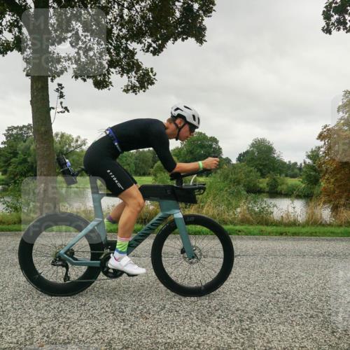 30.08.2026 - Elbe Triathlon Hamburg Michael Burmester http://msf.ph/oto/10047208 30.08.2026 09:28:05 Radfahren 215, 220, 290, 374, 481, 534, 544, 590, 667, 689, 698 meine-sportfotos.de