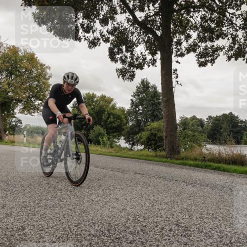30.08.2026 - Elbe Triathlon Hamburg Michael Burmester http://msf.ph/oto/10047215 30.08.2026 09:34:51 Radfahren 214, 330, 436, 736, 754 meine-sportfotos.de