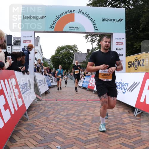30.08.2026 - Blankeneser Heldenlauf Lena Gebhardt http://msf.ph/oto/10047224 30.08.2026 11:53:41 Ziel 2137, 2339, 2453, 2486, 2669 meine-sportfotos.de