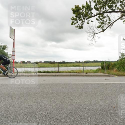 30.08.2026 - Elbe Triathlon Hamburg Michael Burmester http://msf.ph/oto/10047257 30.08.2026 14:55:38 Radfahren  meine-sportfotos.de
