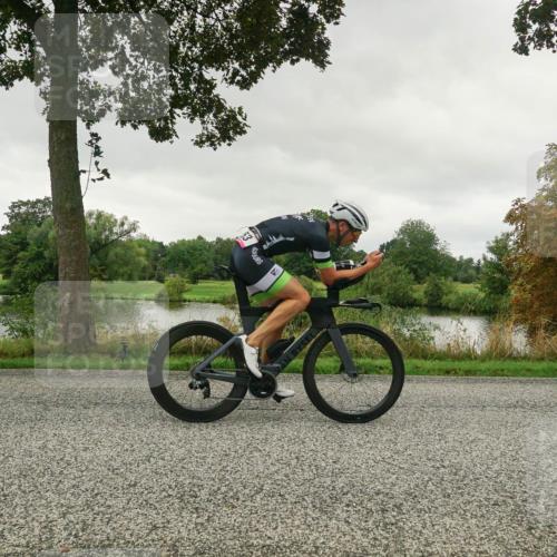 30.08.2026 - Elbe Triathlon Hamburg Michael Burmester http://msf.ph/oto/10047261 30.08.2026 09:28:13 Radfahren 235, 253, 558, 590, 698, 731, 741, 976 meine-sportfotos.de