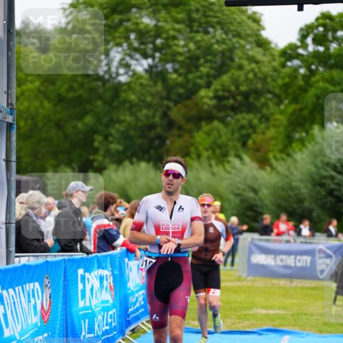 30.08.2026 - Elbe Triathlon Hamburg LAZAROV Photography http://msf.ph/oto/10047295 30.08.2026 10:29:36 Ziel 236, 310, 351 meine-sportfotos.de
